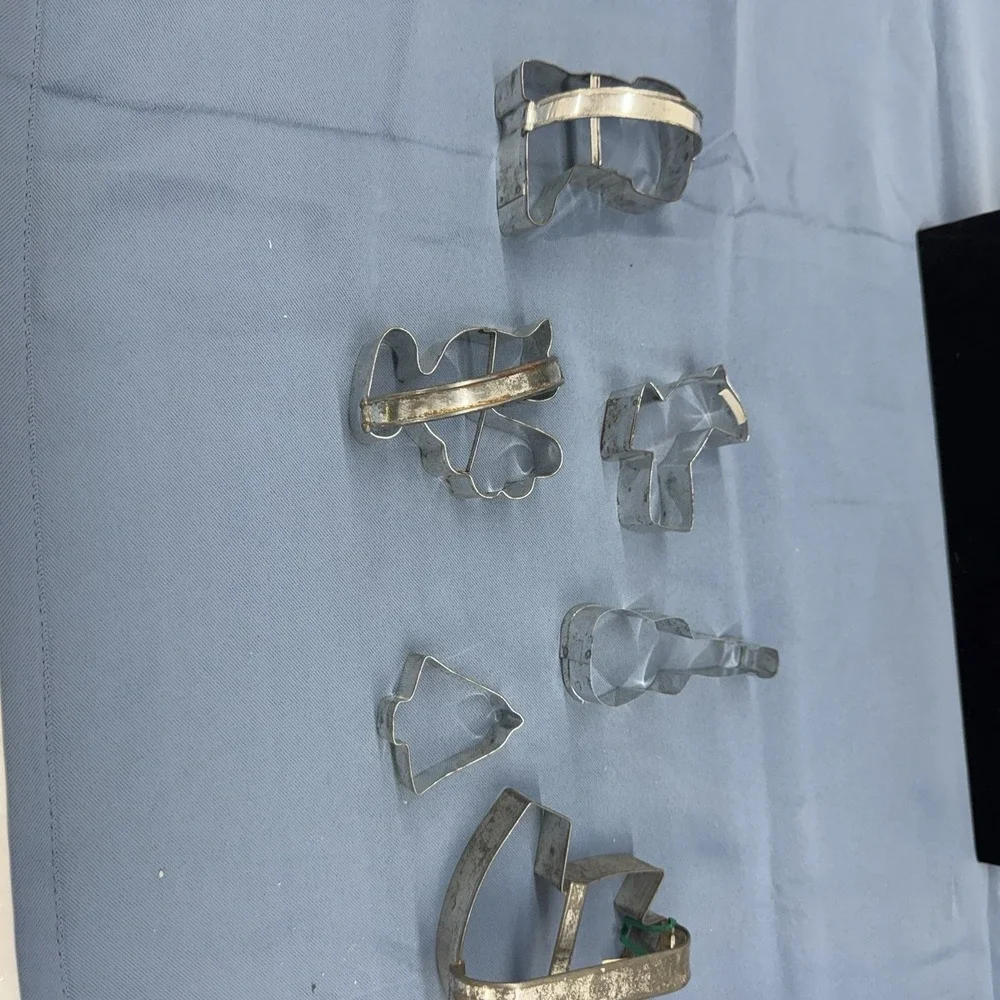 Vintage 1950s-1960s Metal Cookie Cutter Lot 7 Shapes Christmas & Everyday